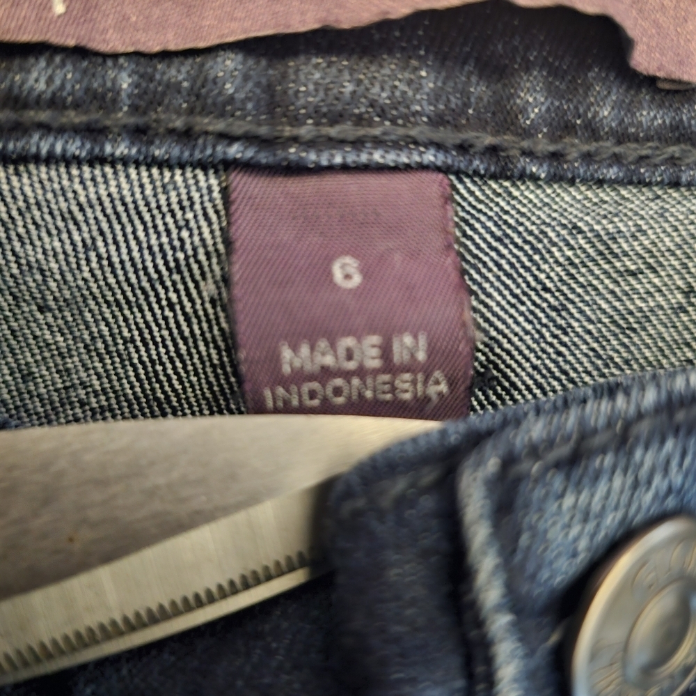 Gloria Vanderbilt Amanda Dark Wash Straight Leg Jeans Size 6 - Picture 3 of 12
